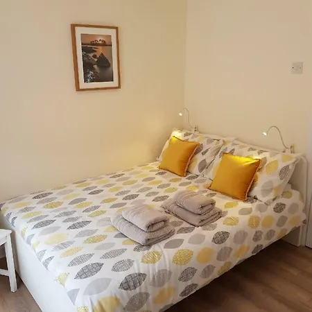 Holiday home Orchid House Clifden *