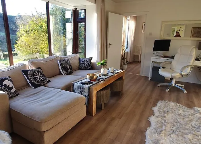 Orchid House * Clifden